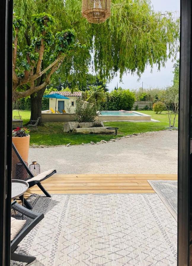Bed and Breakfast Mas Des Muses LʼIsle-sur-la-Sorgue Esterno foto