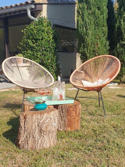 Bed and Breakfast Mas Des Muses LʼIsle-sur-la-Sorgue Esterno foto